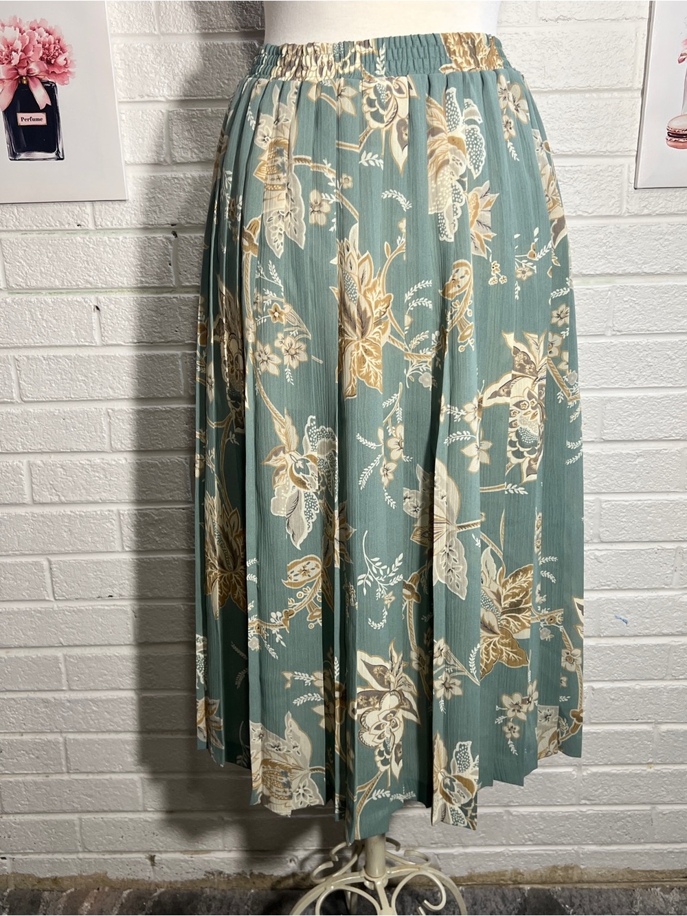 Alfred Dunner Sage Green Floral Pleated Midi Skirt
